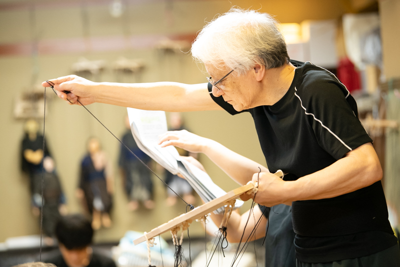 グラフスの大きさに合わせた、大きな操作盤をつかう。