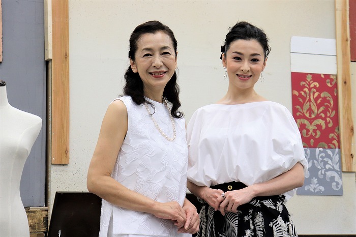 （左から）高橋惠子、檀れい