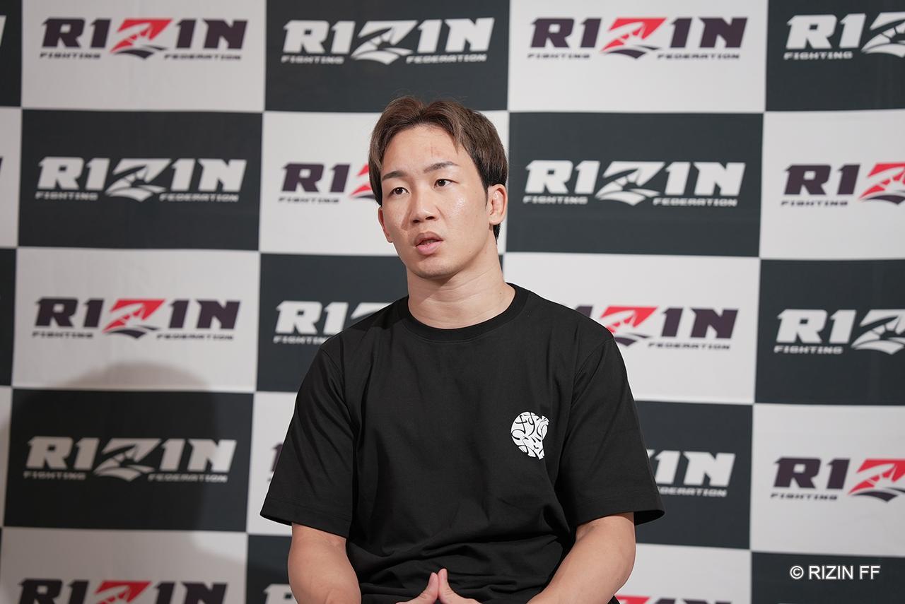 師匠の朝倉未来は「何が何でもつまらない試合をしても勝って欲しい」と、ヒロヤにエールをおくった