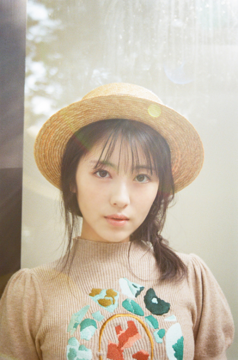 浜辺美波 カレンダー 2021.04-2022.03