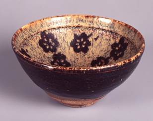 吉州窯「玳皮天目茶碗」南宋時代 岡田美術館蔵