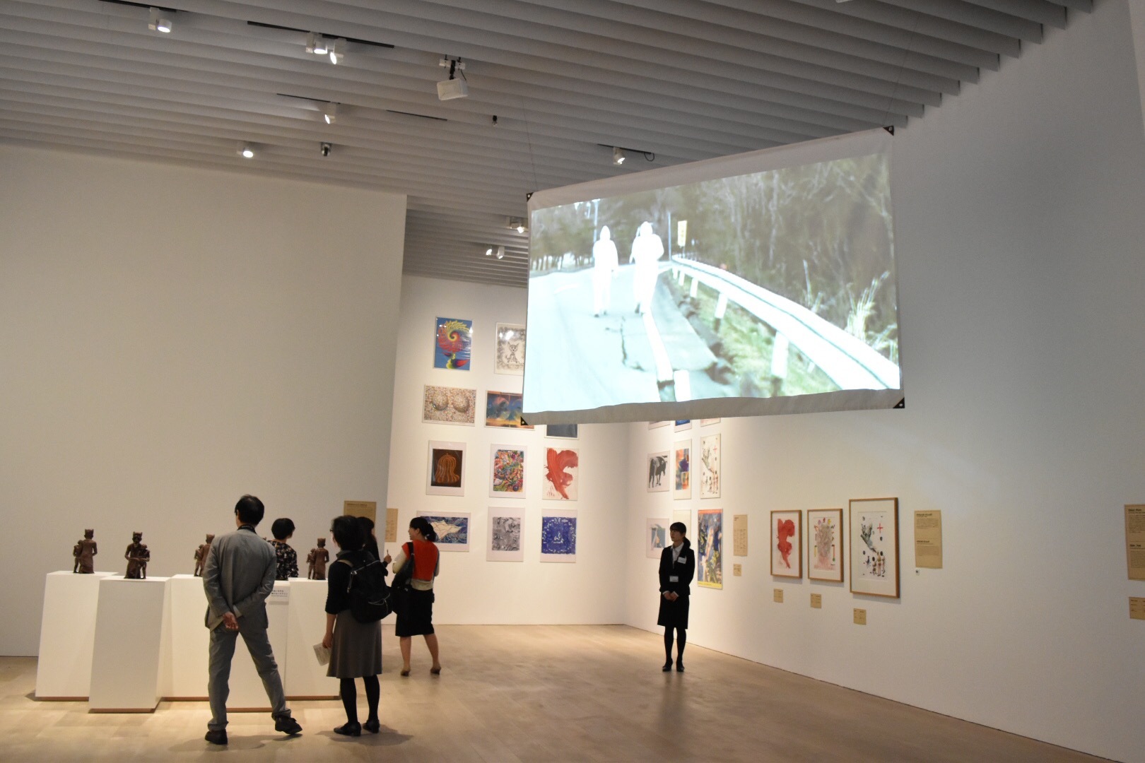《REAL TIMES》 Chim↑Pom 2011年 森美術館蔵