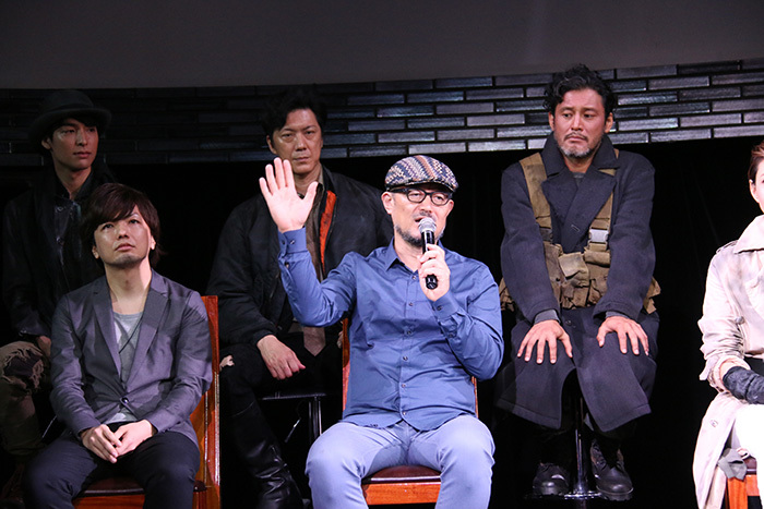 G２（横田さんのちょっと内股座りがカワイイですね！）