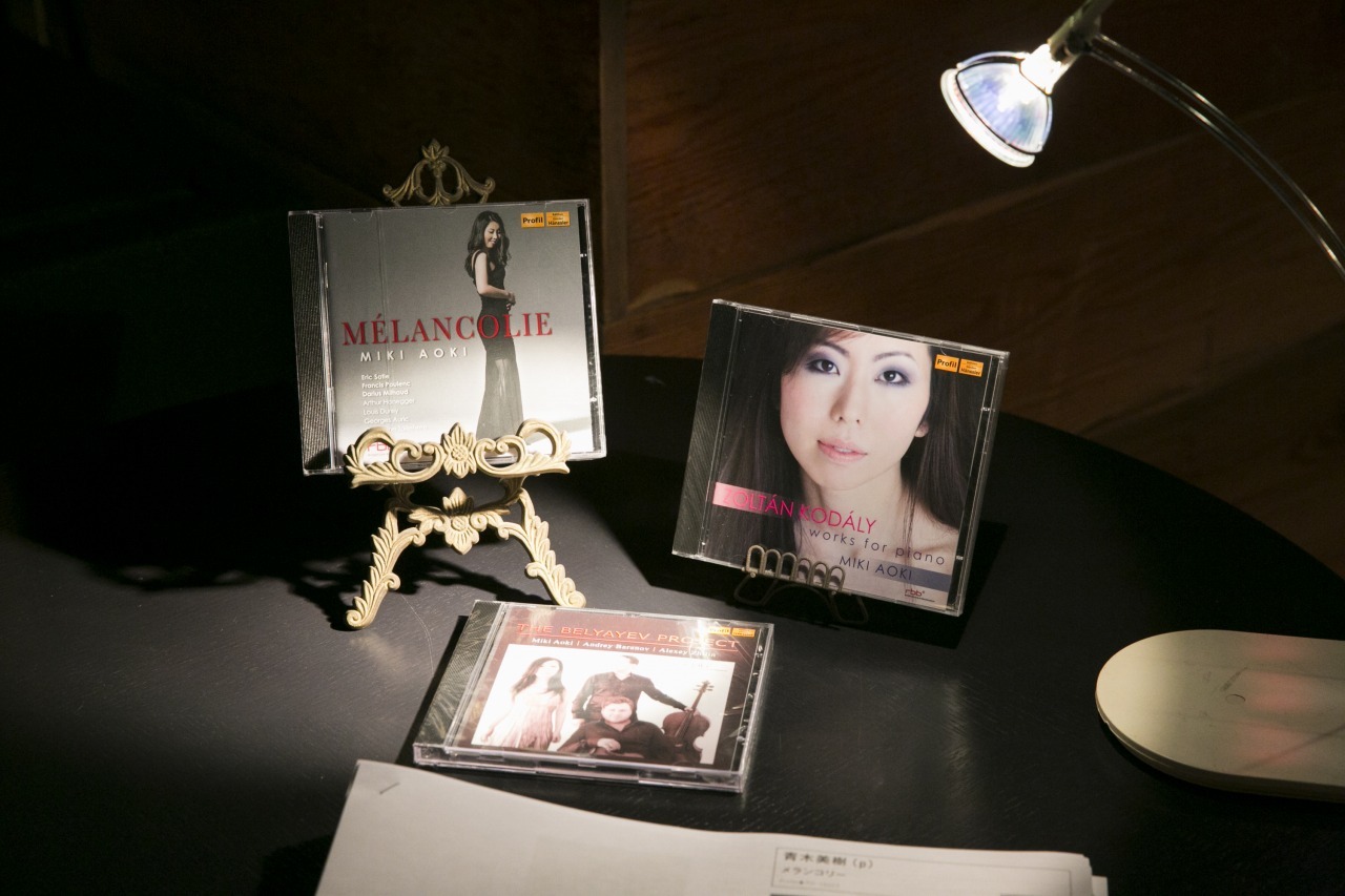 発売中のCD 撮影＝鈴木久美子