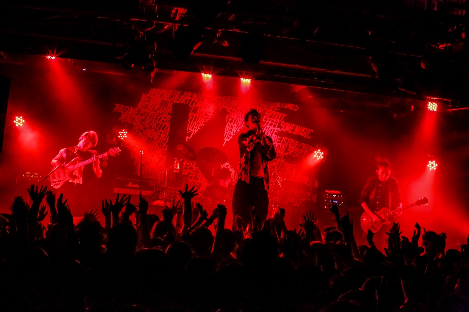 THE ORAL CIGARETTES 撮影＝Viola Kam (V’z Twinkle)