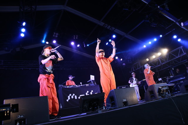 「SUMMER SONIC 2019」でのm-floのライブの様子。