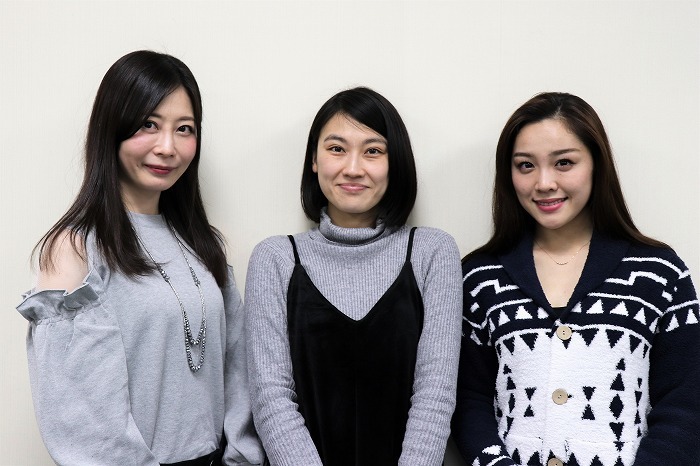 （左から）桜のどか、藤原珠恵、石田安奈