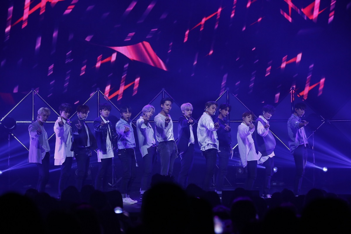 Seventeen 新曲初生披露で拍手と歓声 ショーケースライブ公式レポ Spice エンタメ特化型情報メディア スパイス