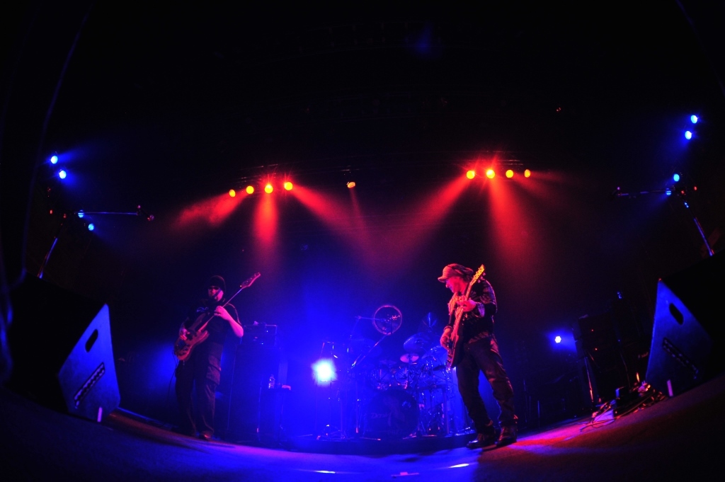 DOOM 2016年12月30日（金）渋谷TSUTAYA O-EAST