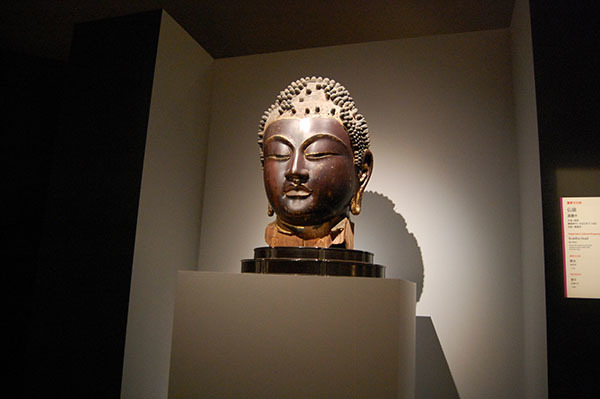 運慶作「仏頭」（1186年、奈良・興福寺所蔵）