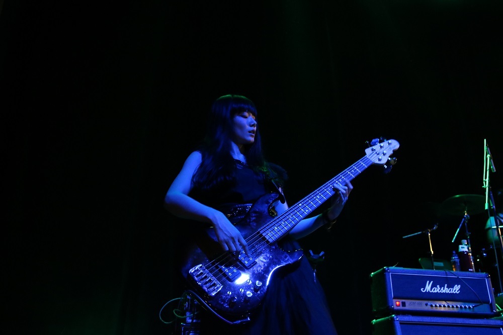 BAND-MAID 写真提供：日本クラウン