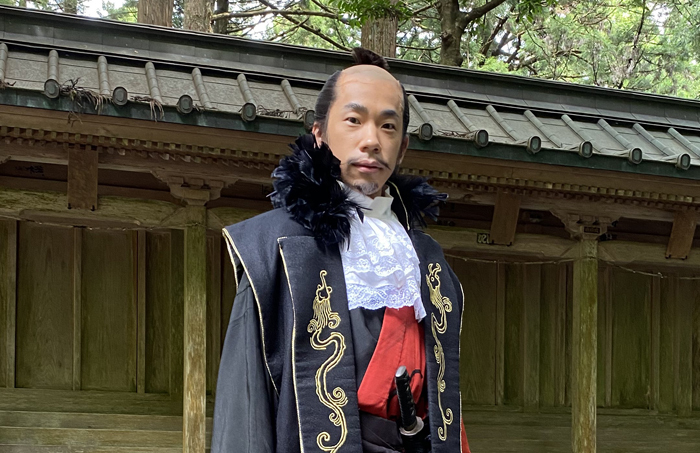 織田信成（織田信長役） ©「歴史迷宮からの脱出」製作委員会