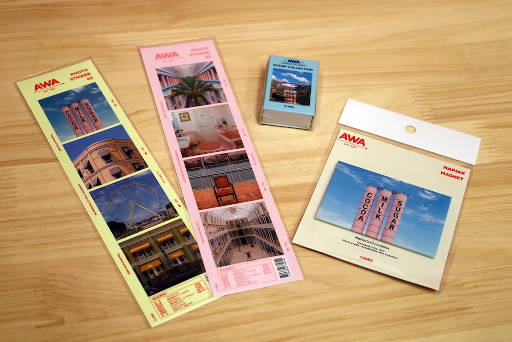 ホリデーギフトセットB　2,200円　(810円お得) スタンプボックスシール、フォトステッカー(PINK & YELLOW)、マグネット(マリーズ・チョコレート)