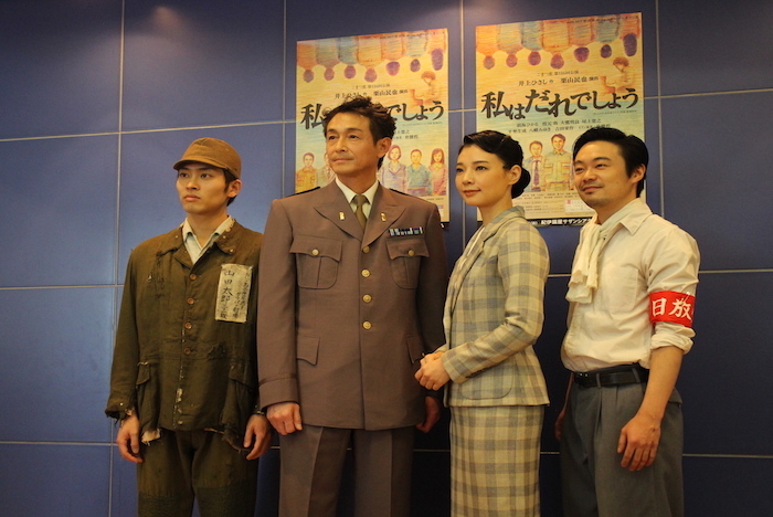 ゲネプロ前に取材に応える、平埜生成、吉田栄作、朝海ひかる、尾上寛之（左から）