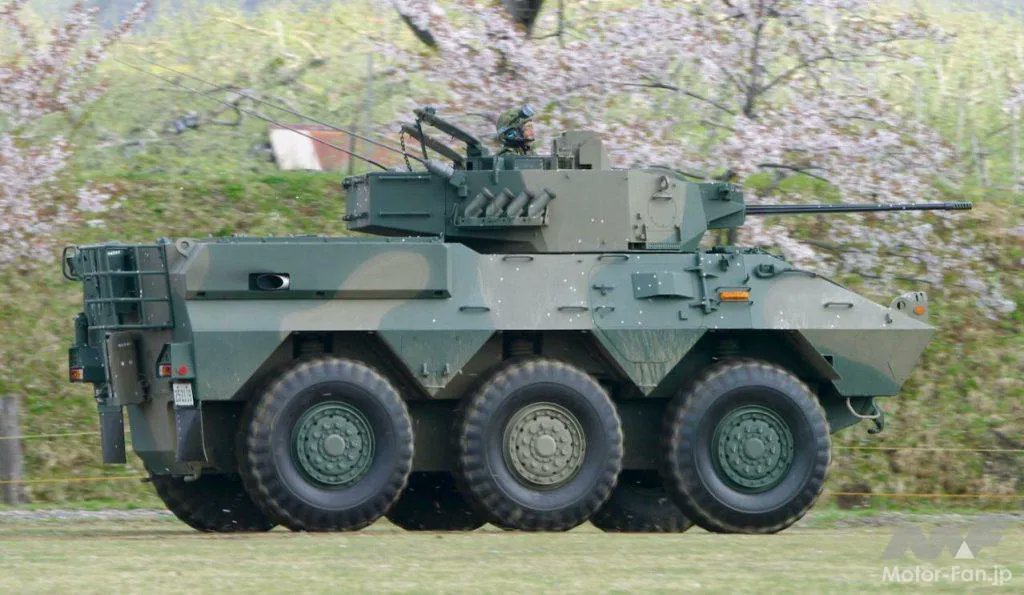 高機動車に乗車して記念撮影！ 『モーターファンフェスタ』に
