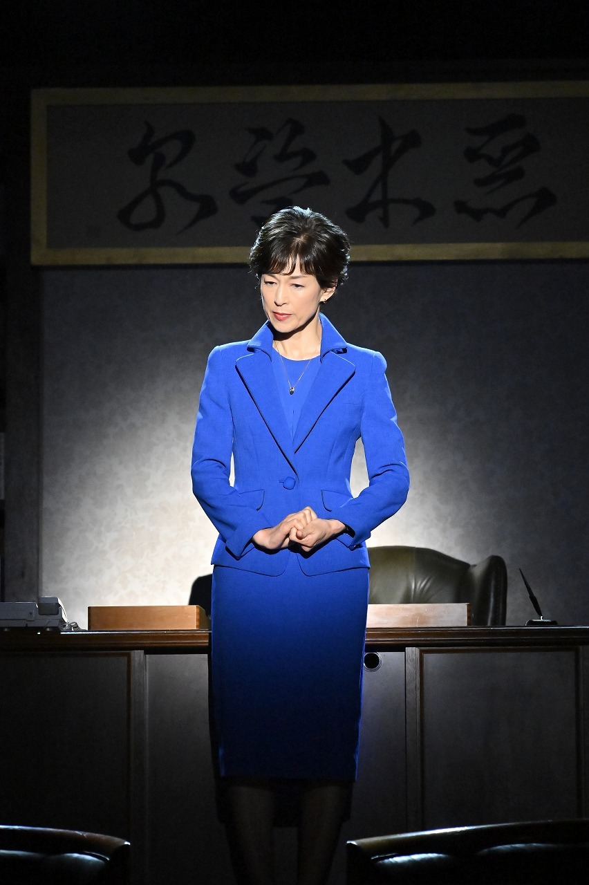 鈴木保奈美 　　　　　　撮影：阿部章仁