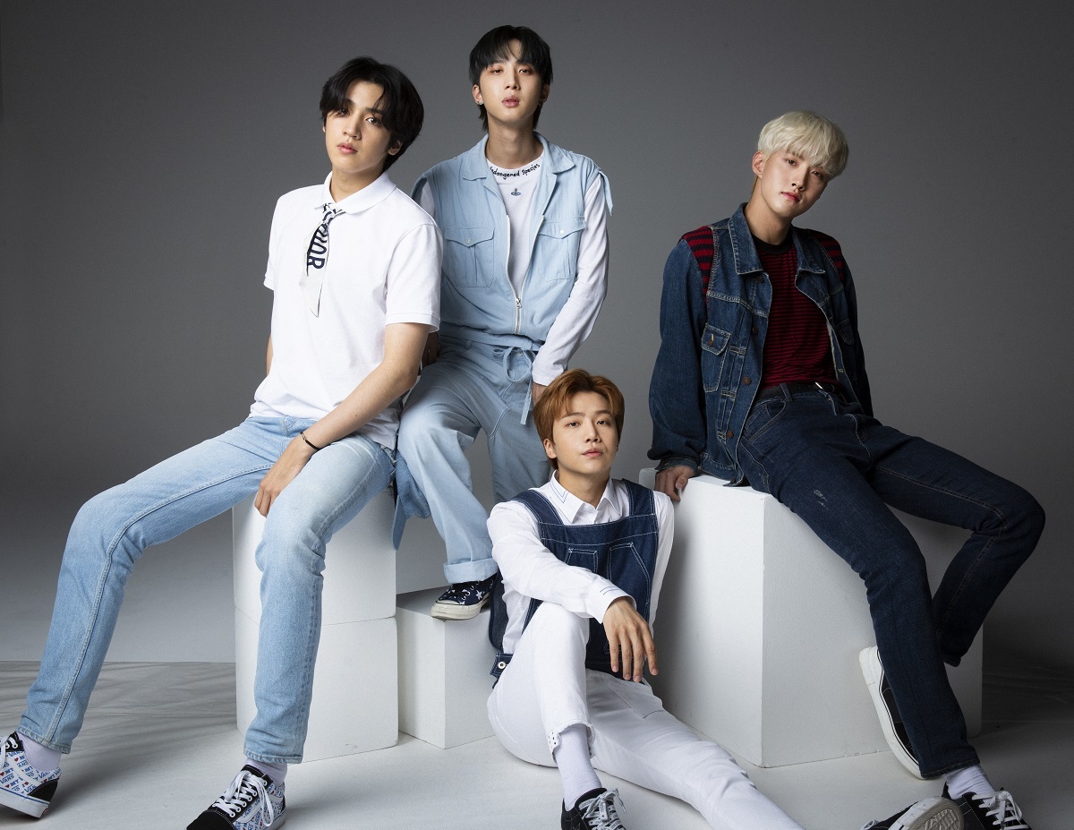 PENTAGON 撮影＝横井明彦