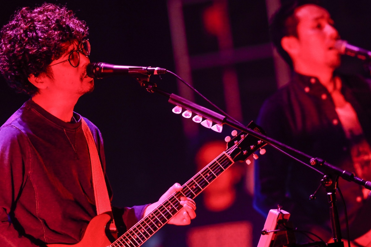 ASIAN KUNG-FU GENERATION Photo by HAJIME KAMIIISAKA