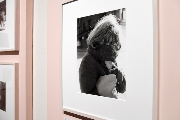 ソール・ライター《ソームズ》1960年代、ゼラチン・シルバー・プリント (C)Saul Leiter Foundation