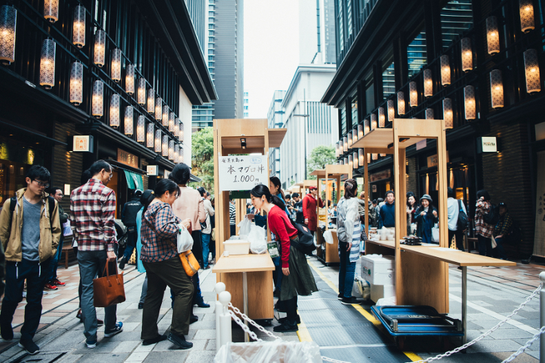 仲通りでのおつまみ市