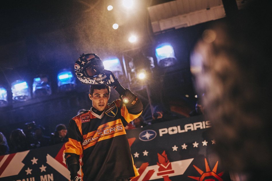 Cameron Naasz © RED BULL CONTENT POOL
