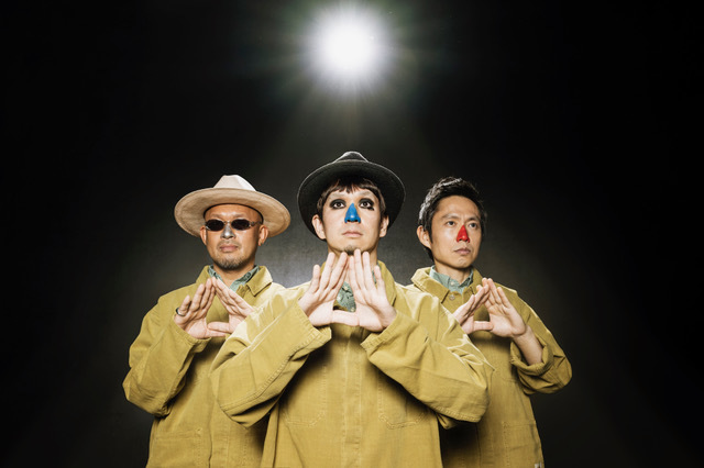 H ZETTRIO