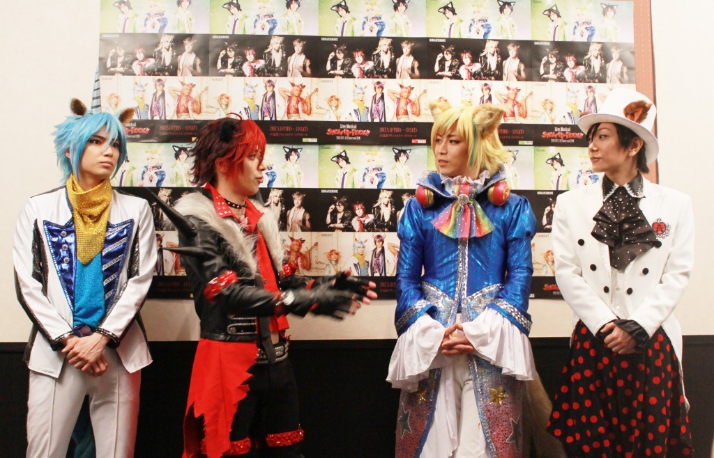(写真左から)チタン役：糸川耀士郎、クロウ役：米原幸佑、シュウ☆ゾー役：鎌苅健太、MC役：Kimeru