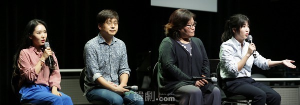 （写真左から）『クレッシェンド宮殿』の脚本家キム・スルギと演出家チョン・インチョル、『ピンキーとクランジョ』の演出家ムン・サムファと脚本家シン・チェギョン