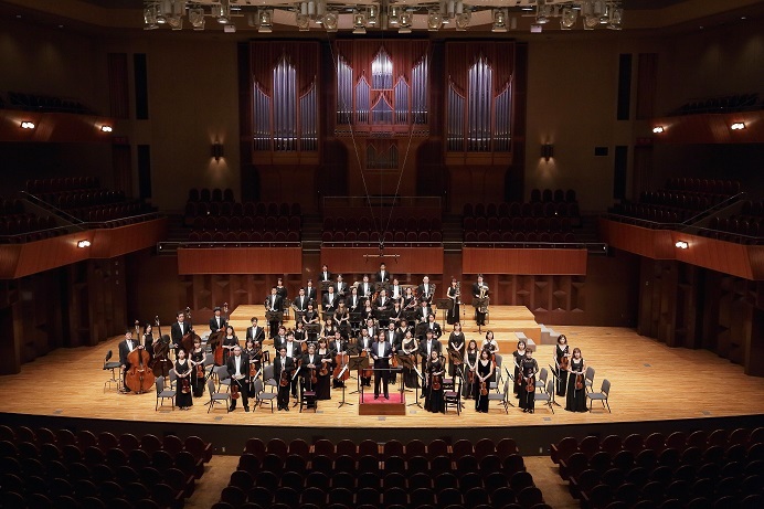 日本センチュリー交響楽団と首席指揮者 飯森範親  ザ・シンフォニーホールにて （Ｃ）s.yamamoto