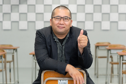 TANK PLAN #2 舞台『死んだ山田と教室』プロデューサー・高橋戦車に聞く～若い世代に伝えたい小劇場スピリッツ