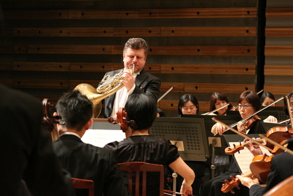 ホルン奏者であり指揮者ラデク・バボラーク“MUSIC PARTNER”就任記念　山形交響楽団『さくらんぼコンサート大阪公演2023』6月に開催