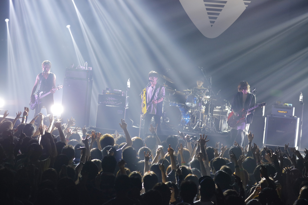 『ROCK AX Vol.2』BLUE ENCOUNT PHOTO：山内洋枝