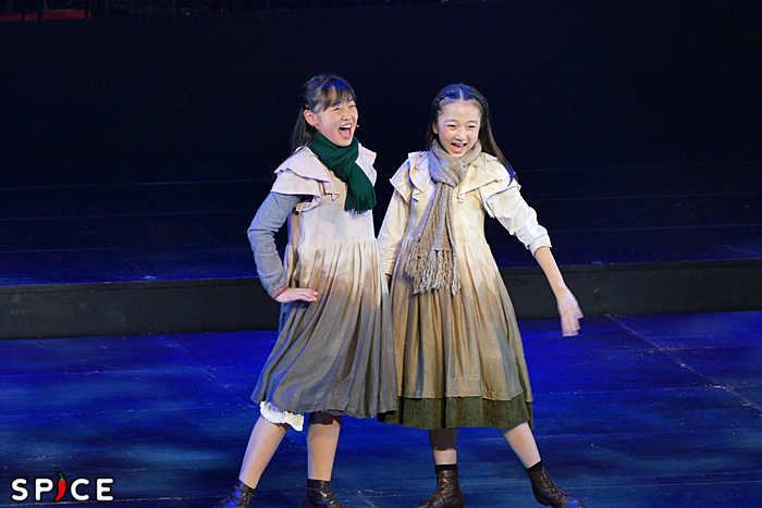 「You're Never Fully Dressed Without A Smile」（from "Annie"2014） （©NTV）