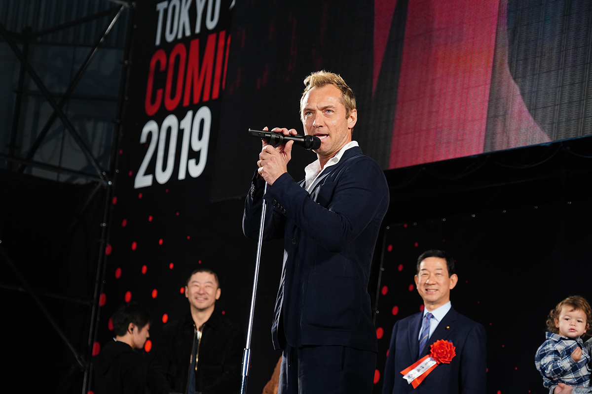 ジュード・ロウ（『ファンタスティック・ビーストと黒い魔法使いの誕生』 アルバス・ダンブルドア/『キャプテン・マーベル』 ヨン・ロッグ） 写真：斉藤直樹