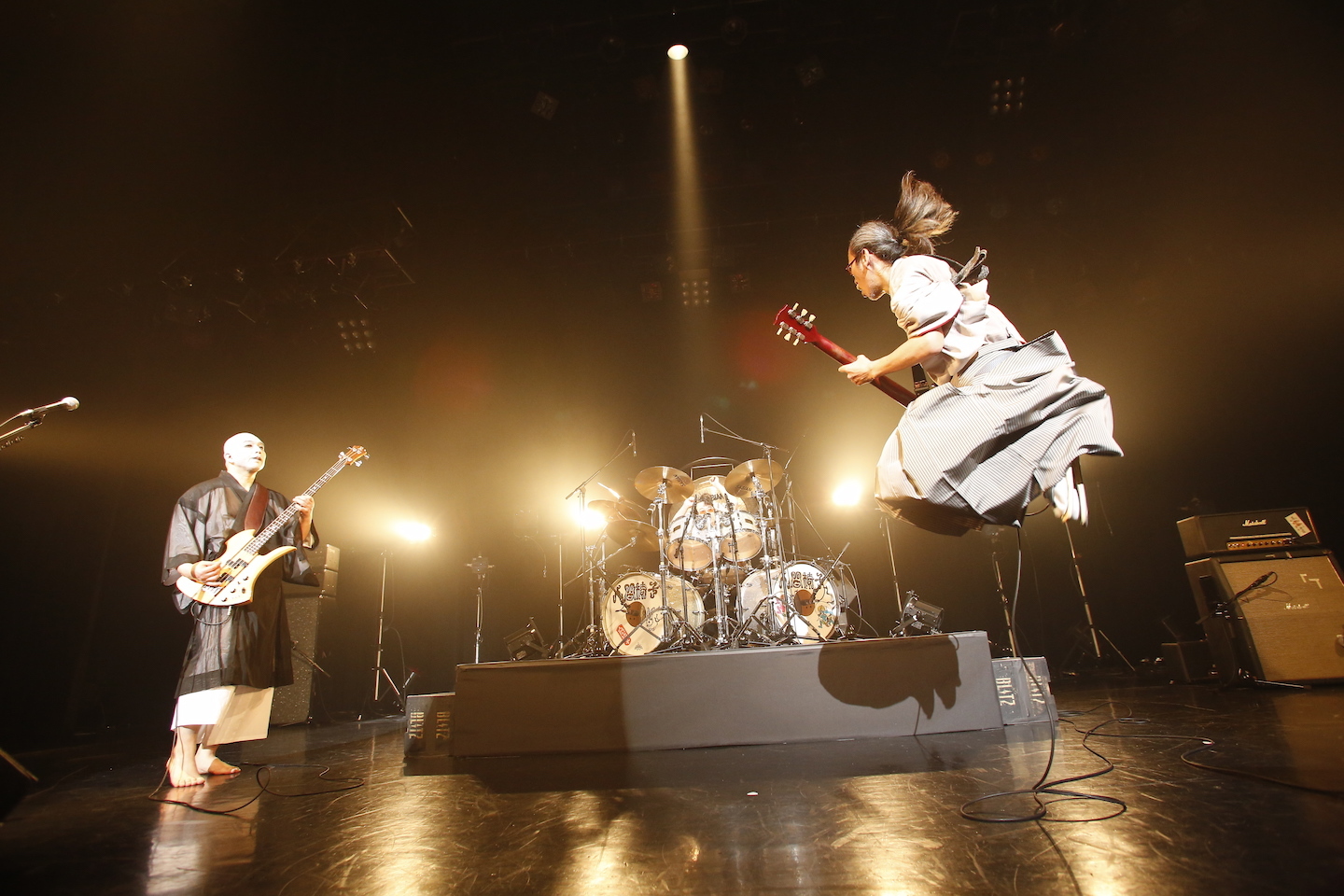 人間椅子 　PHOTO BY ほりたよしか