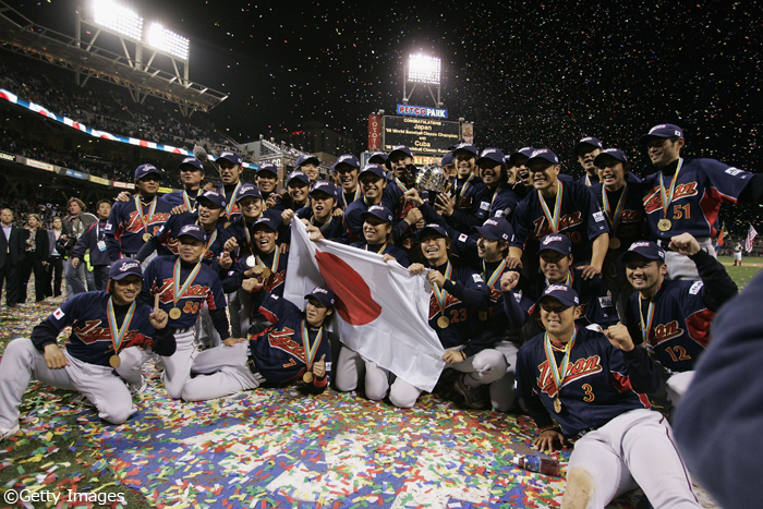 ビッグ WBC2006優勝記念盾 スポーツ・レジャー | reformasresolve.com.br