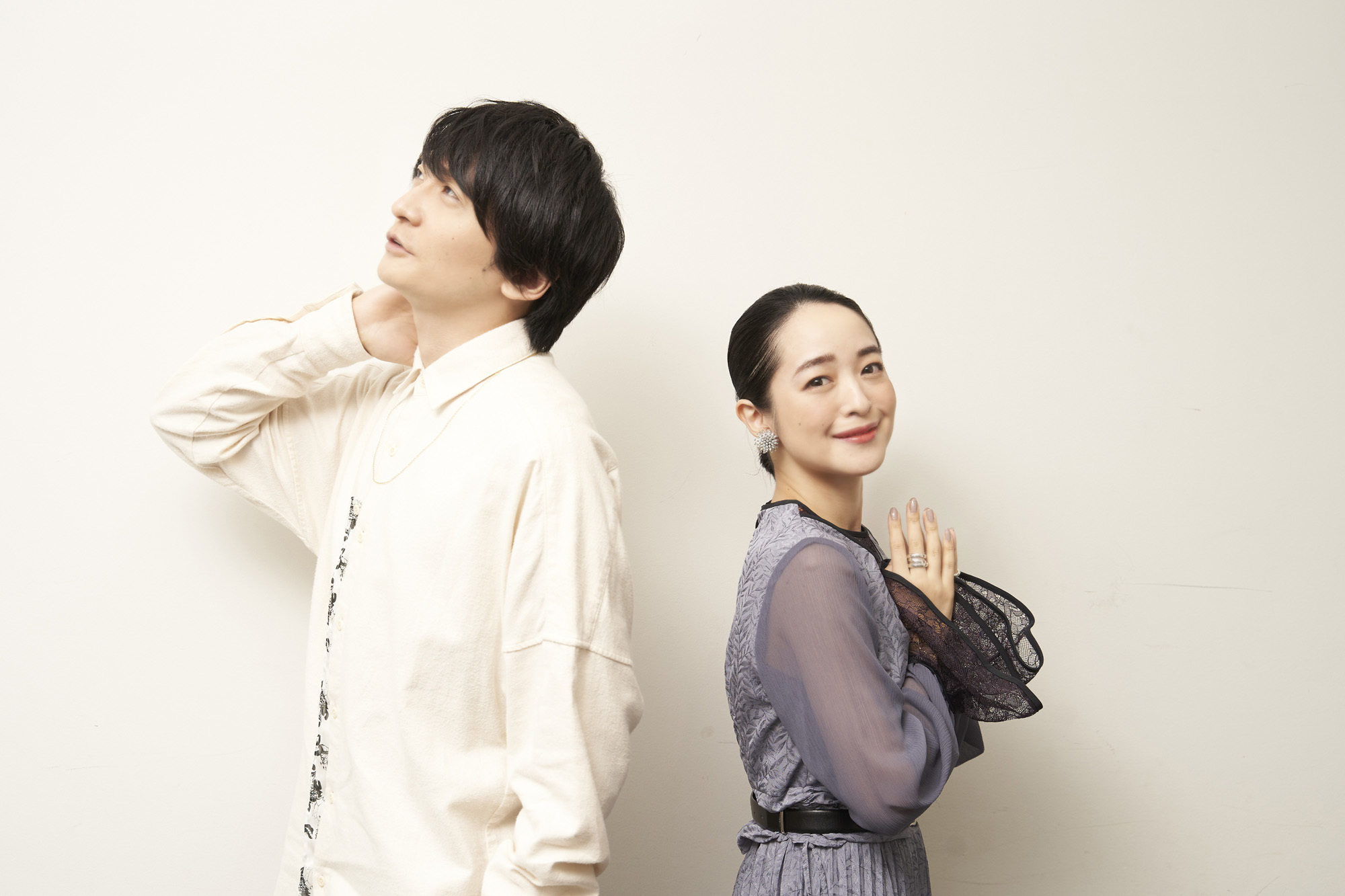 島﨑信長・潘めぐみ 撮影：山本れお