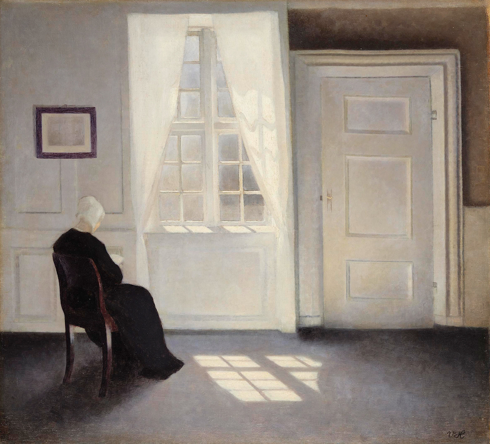 ヴィルヘルム・ハマスホイ《陽光の中で読書する女性、 ストランゲーゼ30番地》 1899年 ポーラ美術館