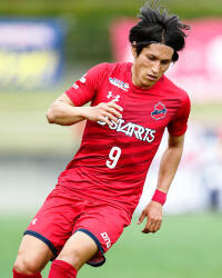 FW 鈴木翔大選手