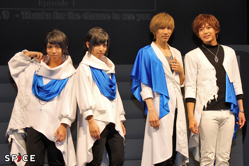 【QUELL】左から久我壱星役・山中健太、久我壱流役・山中翔太、和泉柊羽役・田中稔彦、堀宮英知役・中尾拳也 (C)S.Q.S01