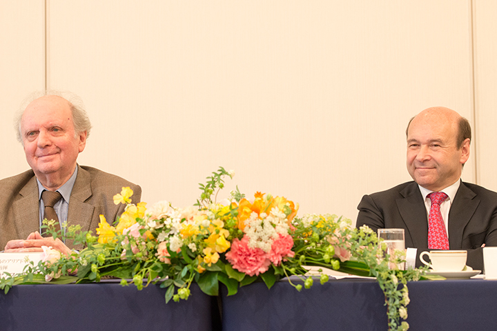 左：マレク・ヤノフスキ　右：ドミニク・マイヤー総裁 （Photo：M.Terashi/Tokyo MDE）