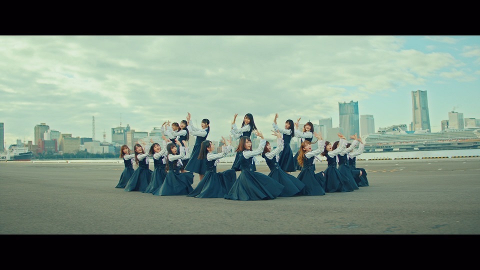 日向坂46、4thシングル表題曲「ソンナコトナイヨ」のMV公開 高難易度の