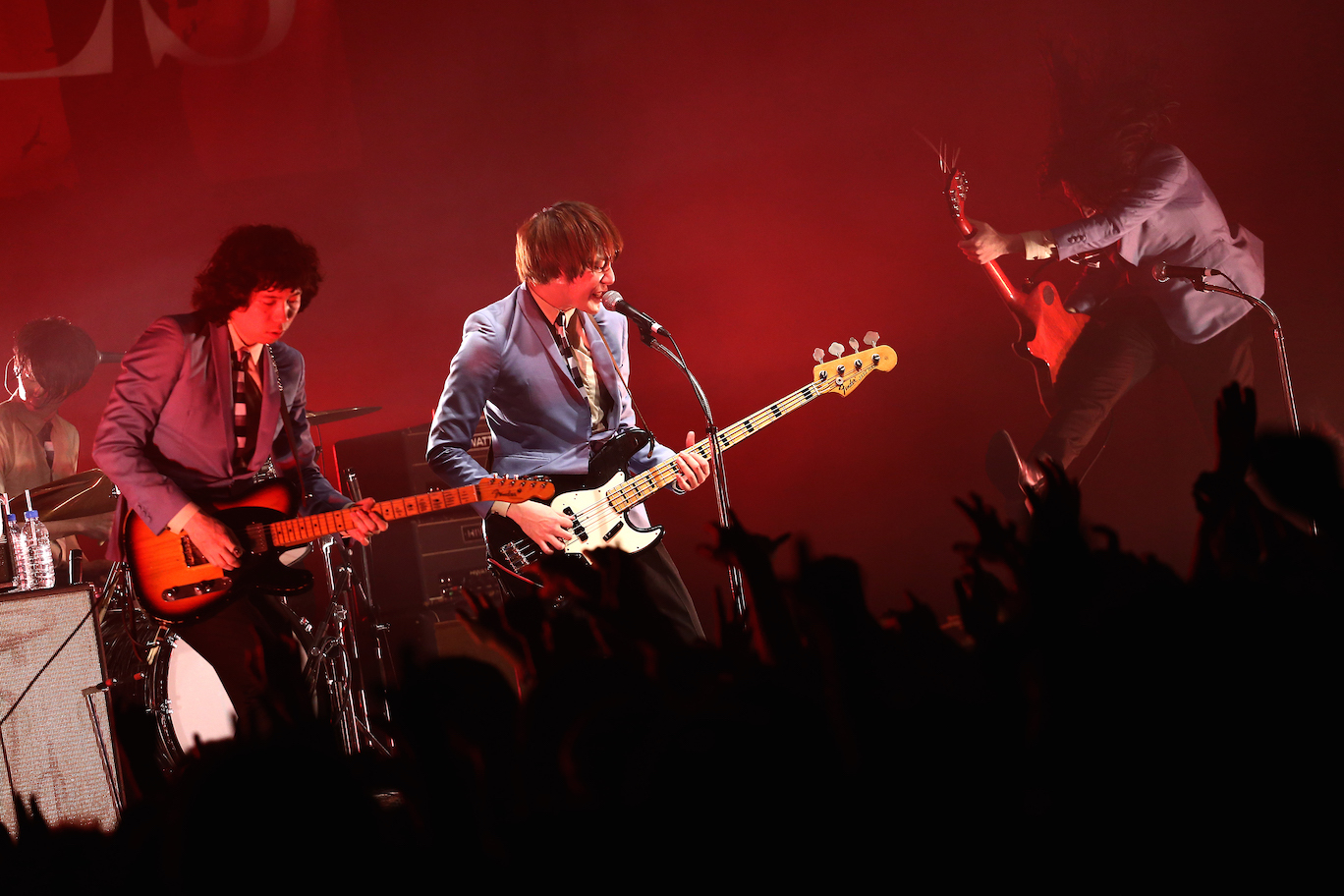 THE BAWDIES 　Photo by 鈴木公平