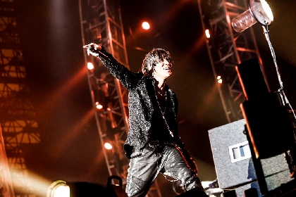 氷室京介 35年のライヴ活動の集大成、東京ドーム最終公演で35曲を熱唱 