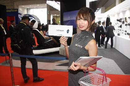 露出も高い『東京モーターショー2017』美人コンパニオンが勢揃い