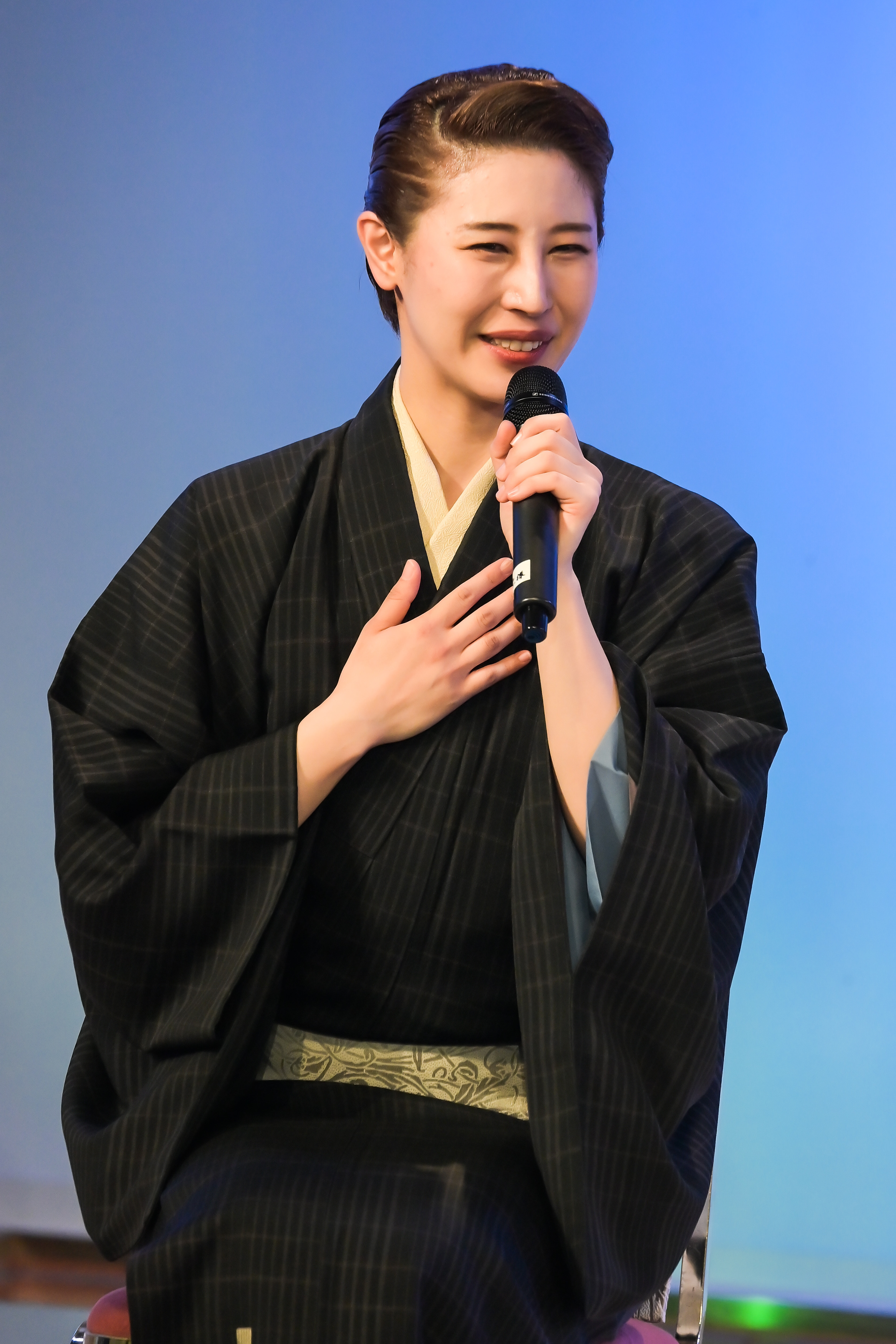 登堂結斗