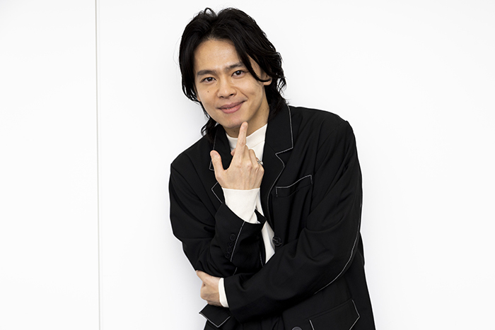 中川晃教