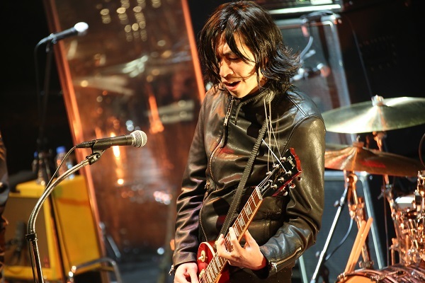 THE BAWDIES・JIM 撮影=Yuma Totsuka