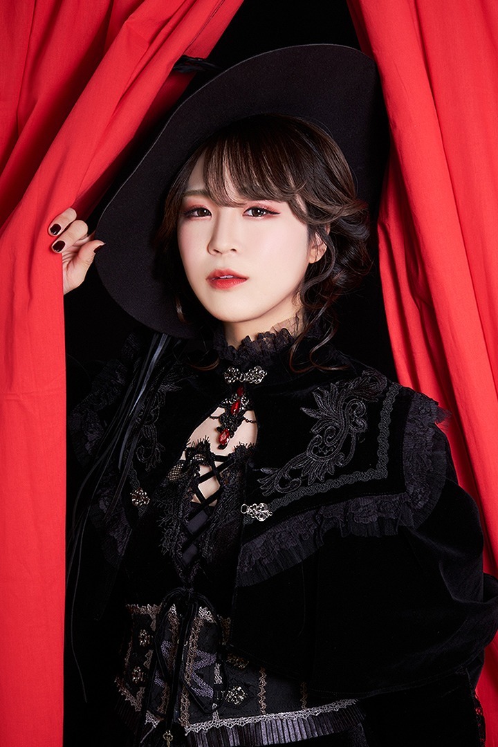 三田麻央