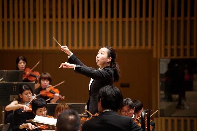 沖澤のどか 京都市交響楽団 常任指揮者